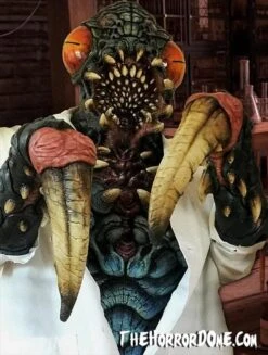 "Evolve Bug In Lab Coat" HD Studios Pro Costume -Halloween Costumes Store evolve bug in lab coat hd studios pro halloween costume 2092577751073