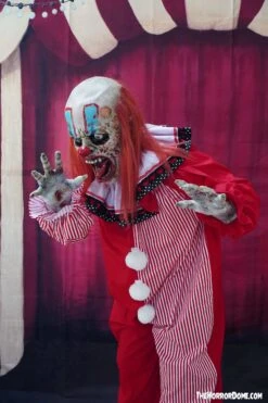 "Movie Clown Suit In Red" Costume -Halloween Costumes Store movie clown suit halloween costume 28432173400112